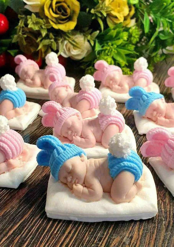 Mystic cute baby candle